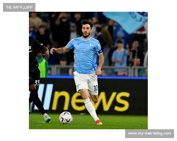 意大利足球甲级联赛拉齐奥阿尔贝托精准长传找到前锋